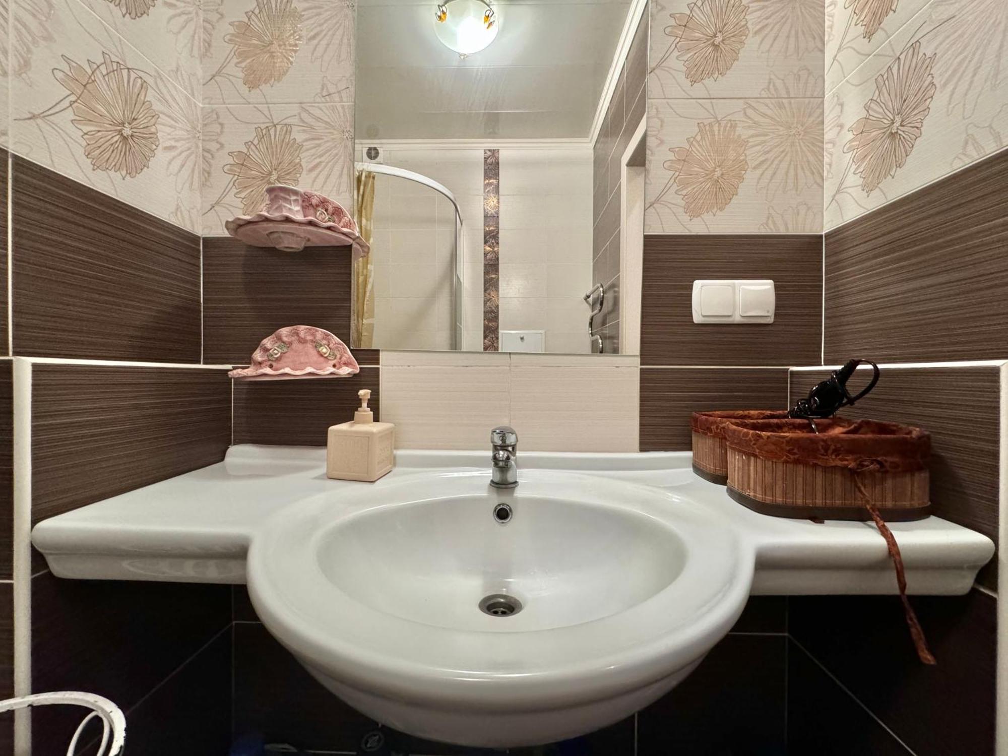 Apartpoltava Елегантна Двокімнатна Студія З Панорамою На Театр Гоголя, Цум, Фіскальний Чек Luaran gambar